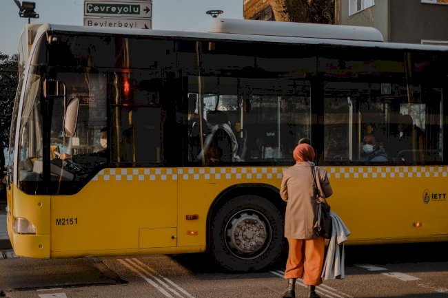 Personel Servisi mi Yol Yardımı mı? 2026'da Vergi, Maliyet ve Çalışan Tarafı