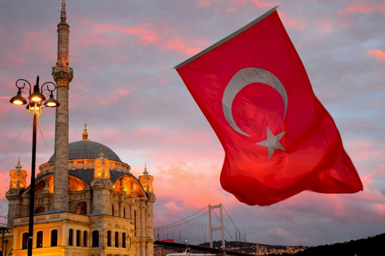 28 Ekim Yarım Gün mü? 2026'da Mesai ve Servis Saatleri